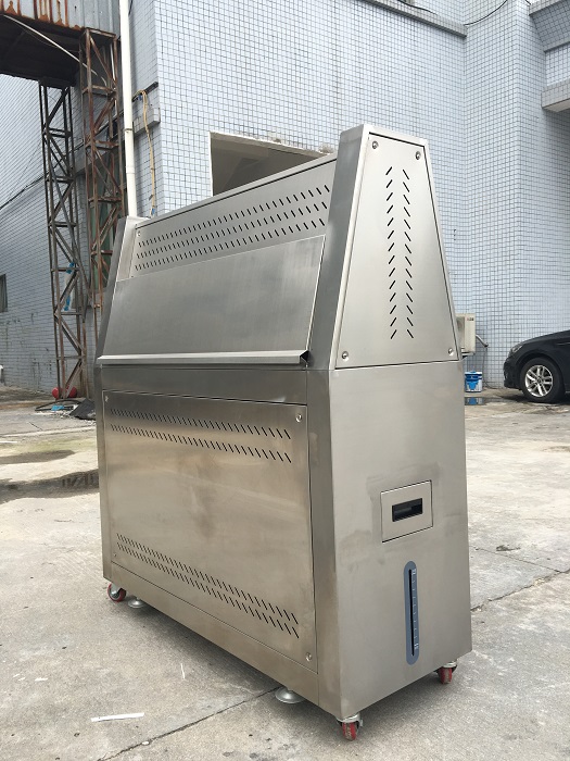 斜卡式紫外老化試驗(yàn)機(jī)側(cè)面圖