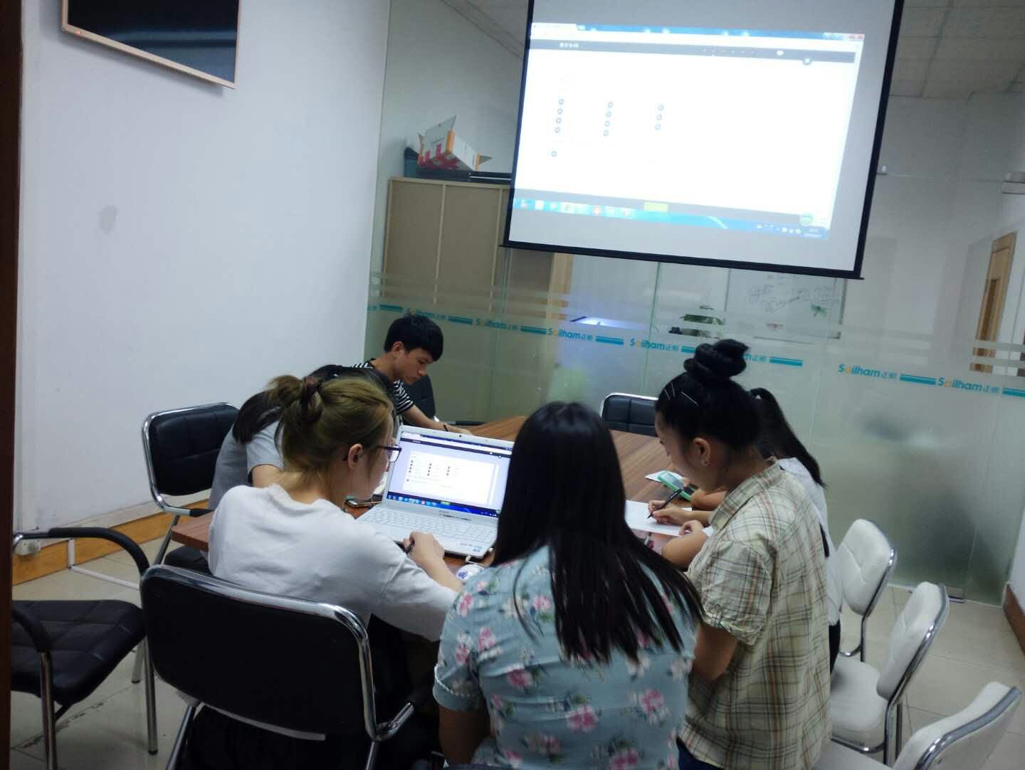 東莞市正航儀器設(shè)備有限公司培訓(xùn)會議實(shí)拍圖