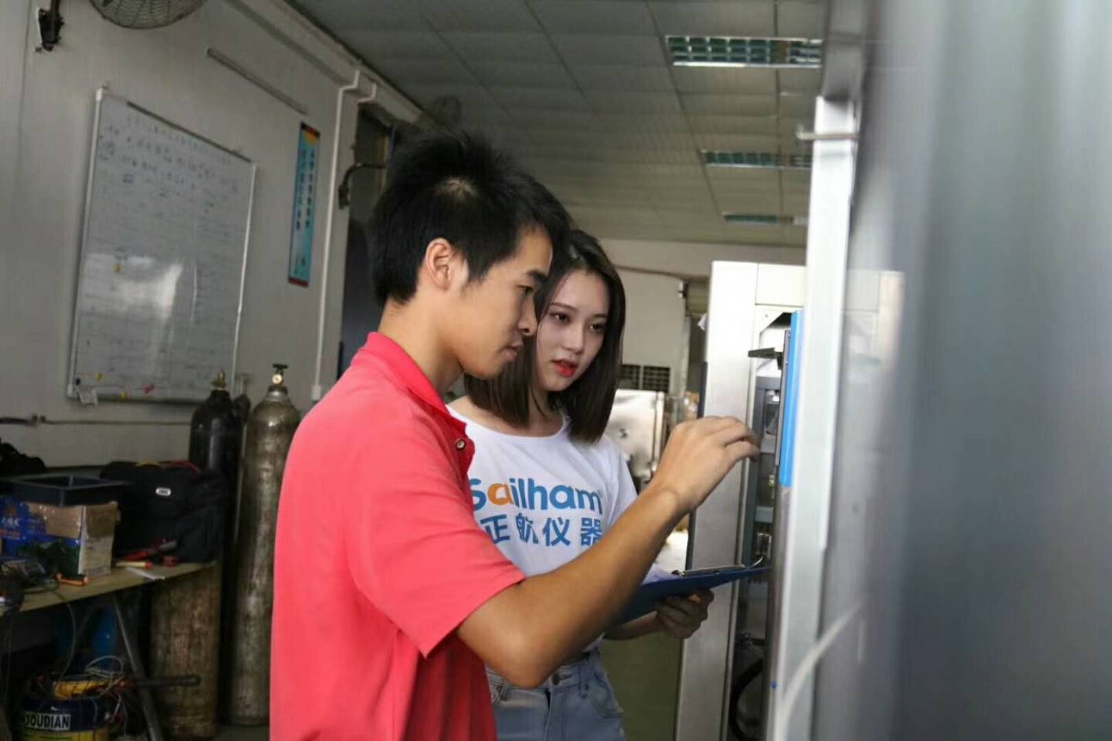 廣西大學紫外老化試驗箱